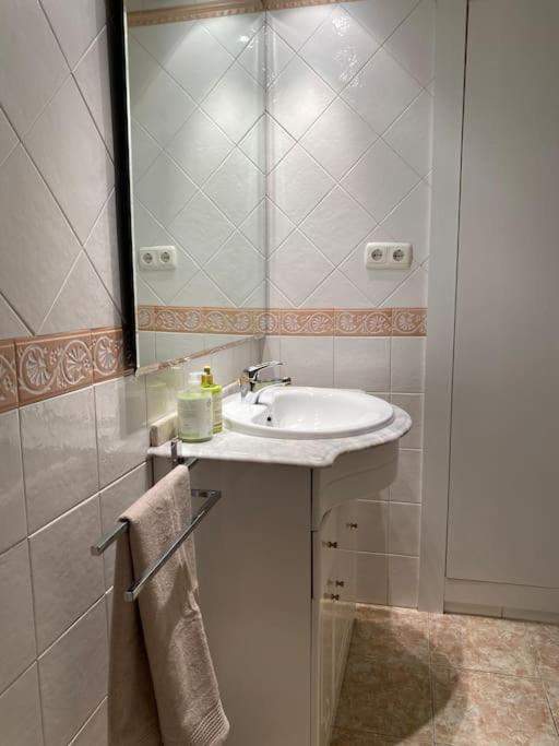 Lovely 2 Bedrooms Apartment Main Square 普拉森西亚 外观 照片