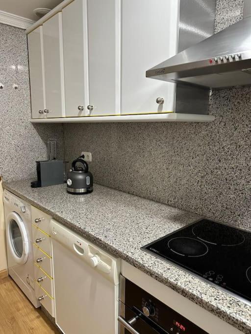 Lovely 2 Bedrooms Apartment Main Square 普拉森西亚 外观 照片