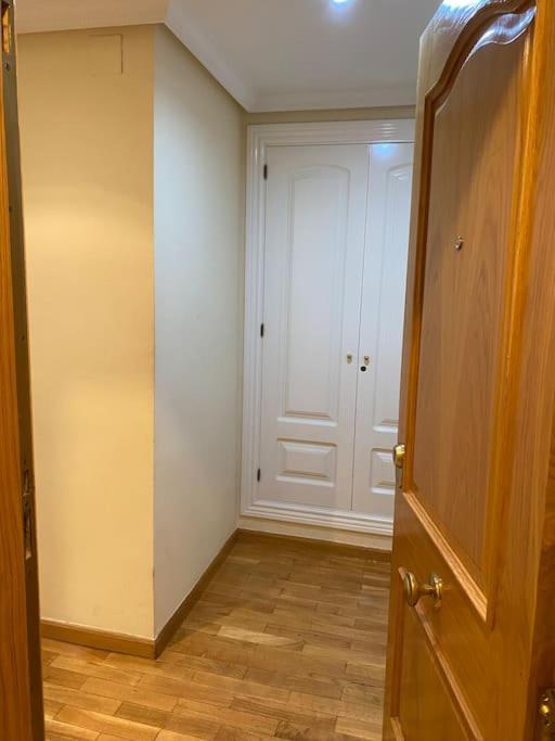 Lovely 2 Bedrooms Apartment Main Square 普拉森西亚 外观 照片